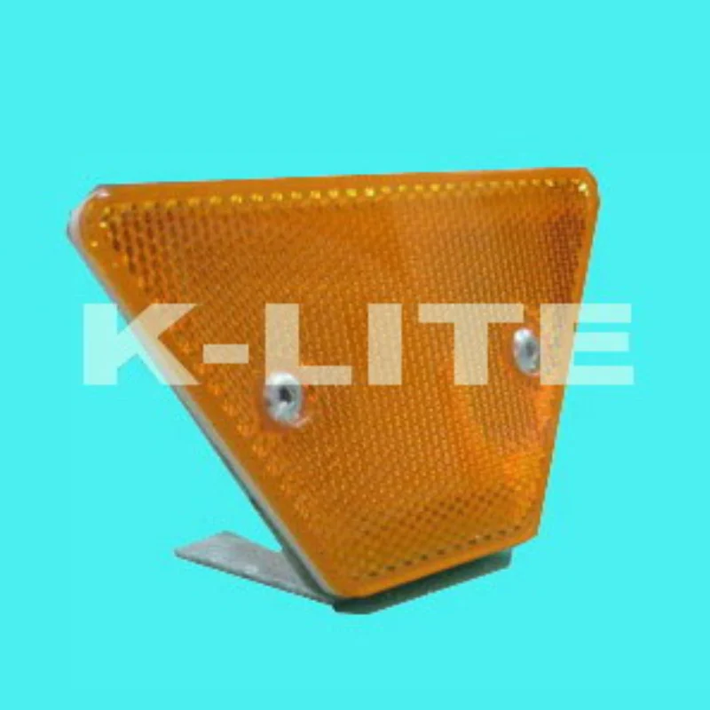 Temporary yellow guardrail reflector